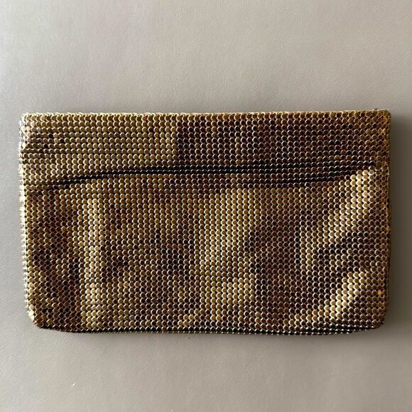Vintage Whiting & Davis Gold Mesh clutch Bag. - Picture 1 of 6
